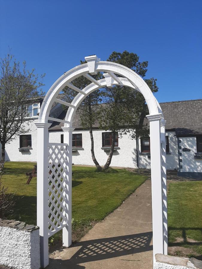 Trenewydd Farm Holiday Cottages Cardigan Extérieur photo