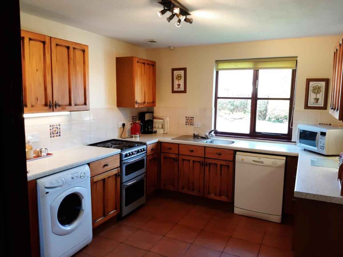 Trenewydd Farm Holiday Cottages Cardigan Extérieur photo