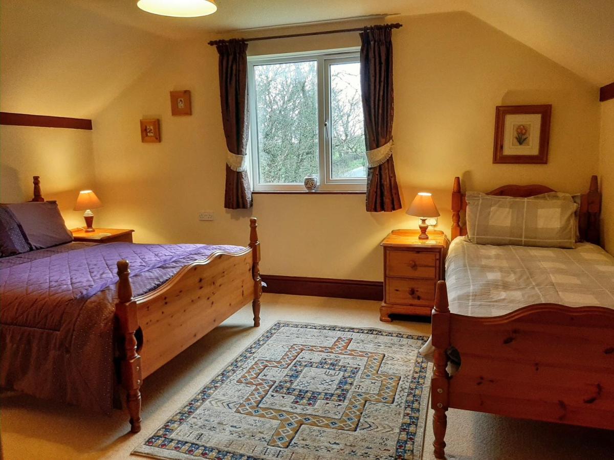 Trenewydd Farm Holiday Cottages Cardigan Extérieur photo