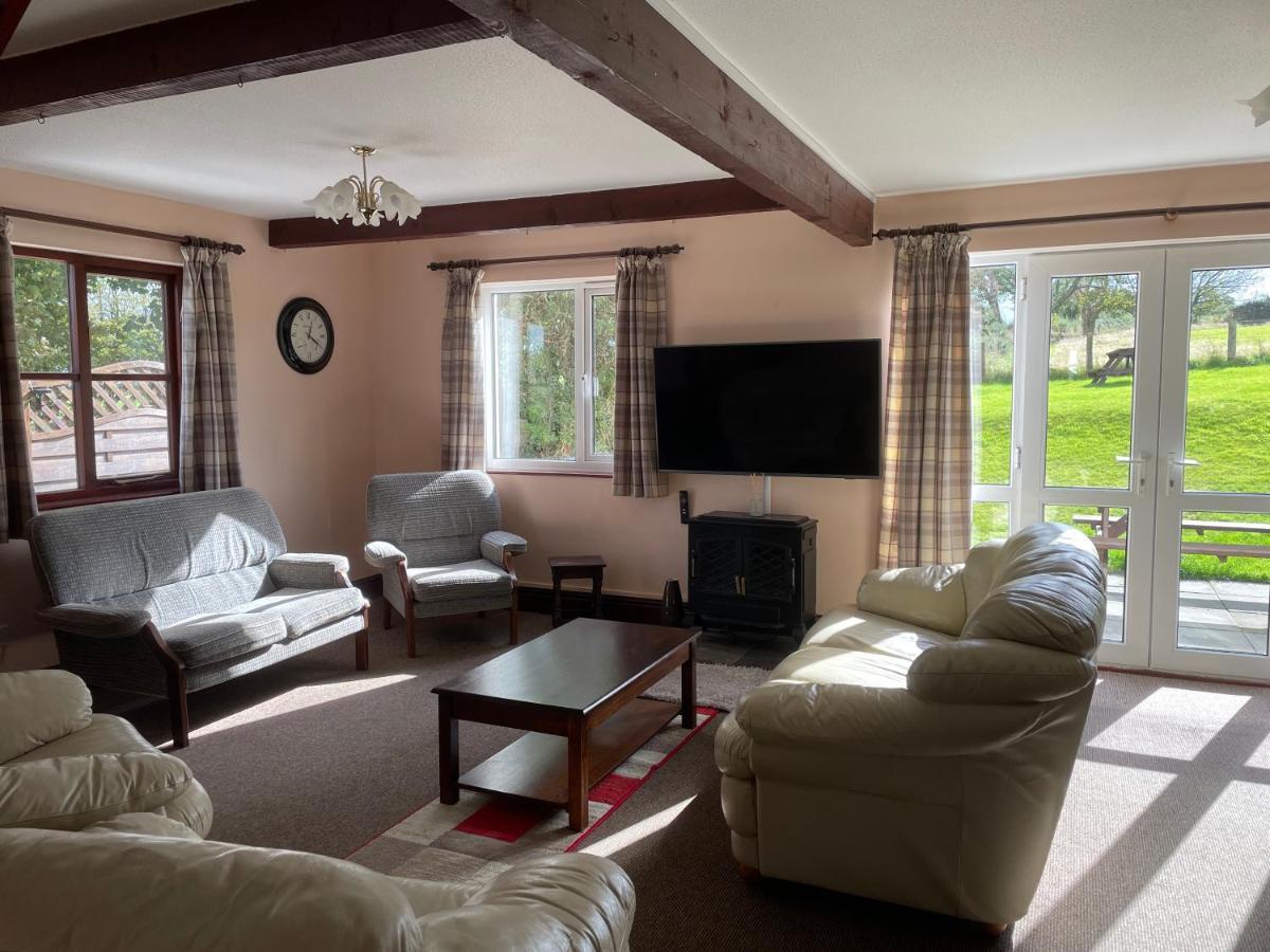 Trenewydd Farm Holiday Cottages Cardigan Extérieur photo