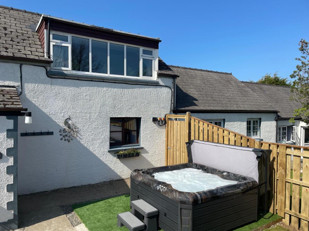 Trenewydd Farm Holiday Cottages Cardigan Extérieur photo