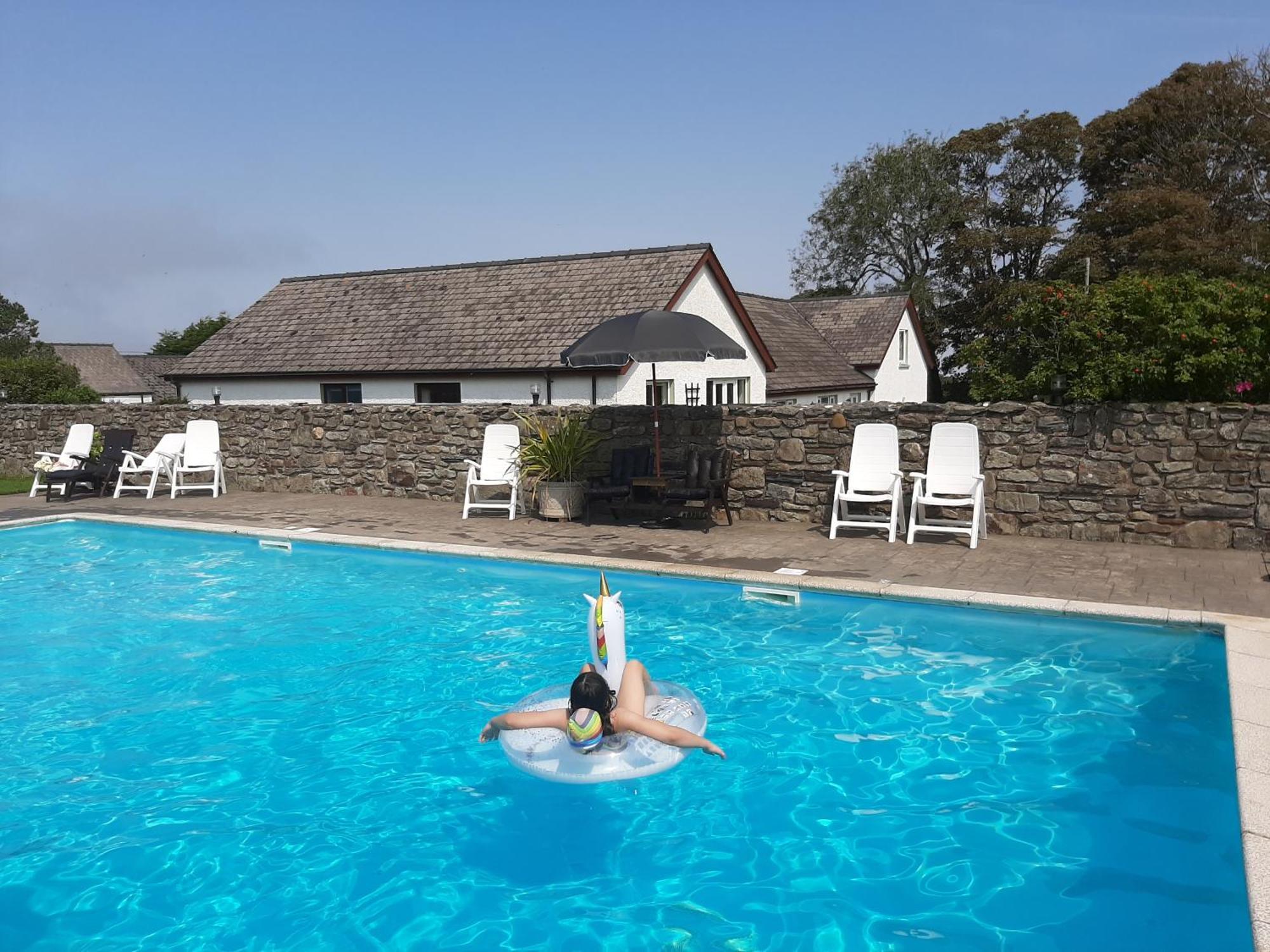 Trenewydd Farm Holiday Cottages Cardigan Extérieur photo