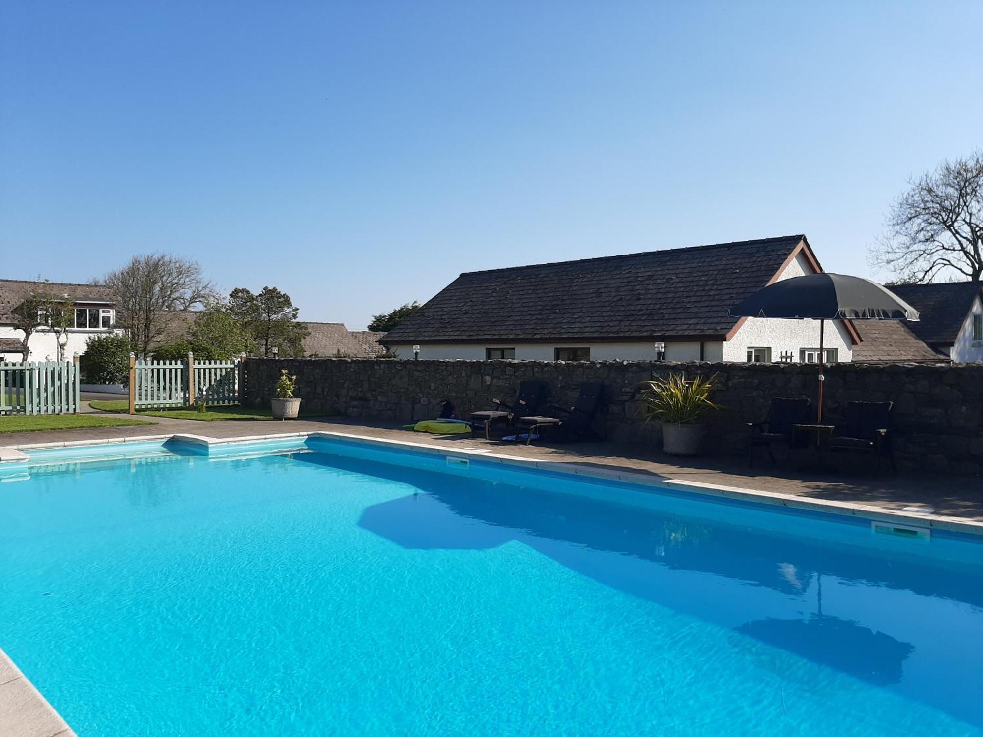 Trenewydd Farm Holiday Cottages Cardigan Extérieur photo